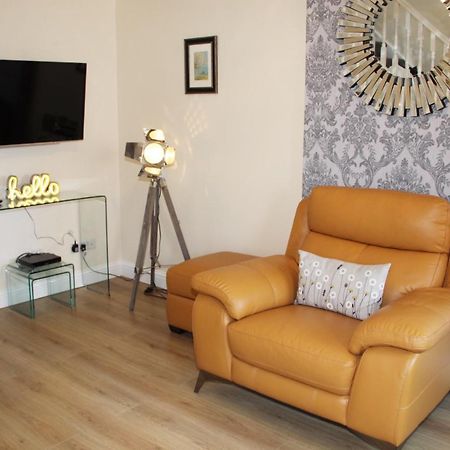 City Centre Town House With Riverside Views And Free Parking 1Bak York Esterno foto
