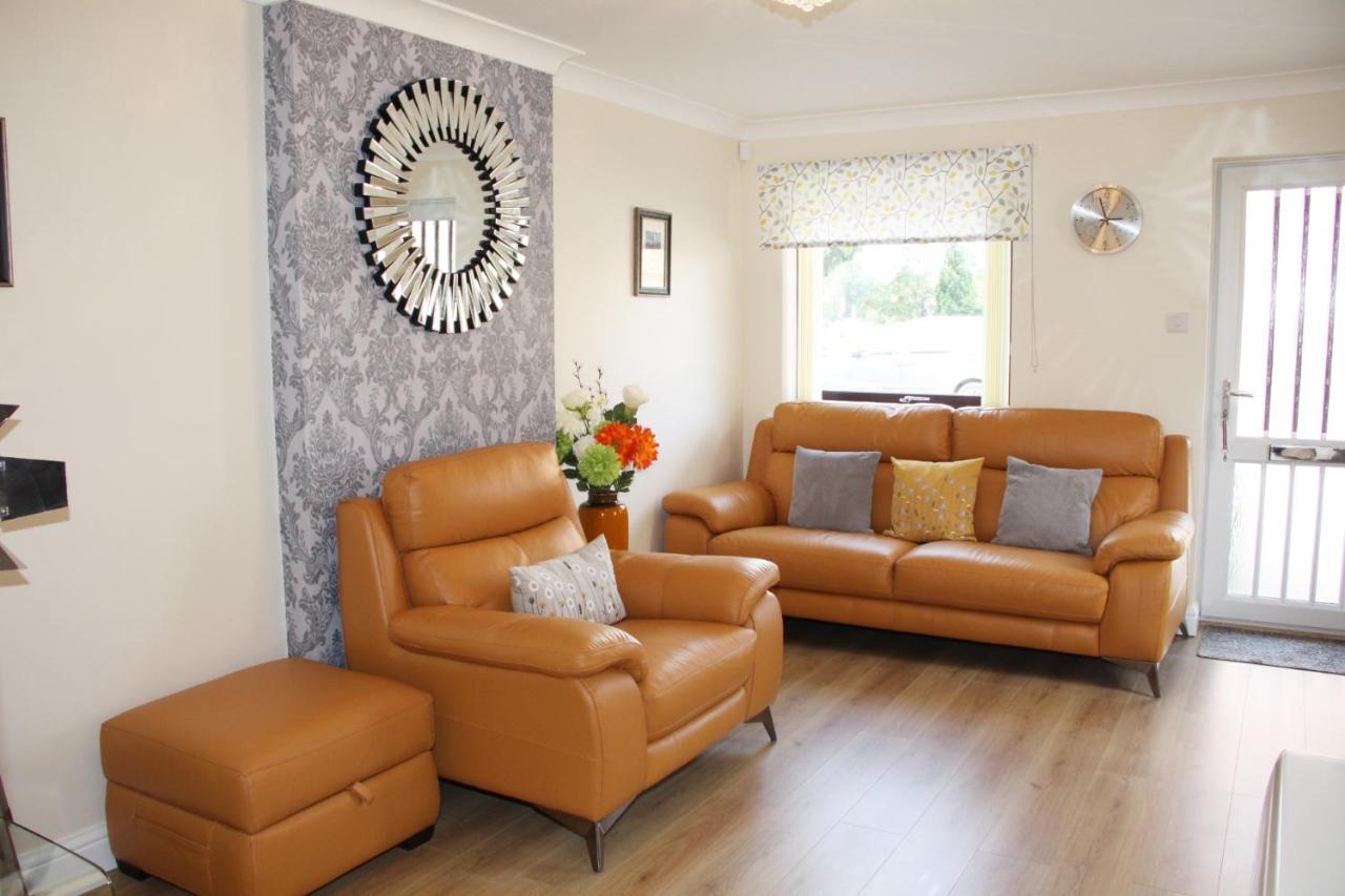 City Centre Town House With Riverside Views And Free Parking 1Bak York Esterno foto